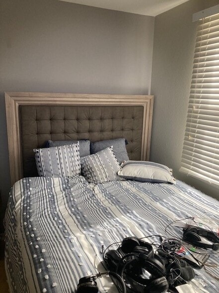 Second Bedroom - 2018 Lebanon Pike
