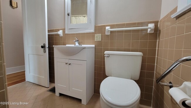 Building Photo - 3812 Taylorsville Rd