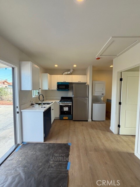 Building Photo - 1327 W 89th St