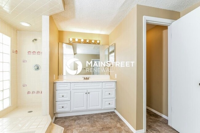 Building Photo - 3 Bedroom Pet-Friendly Home in Orlando, FL...
