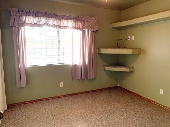 Building Photo - North East Single Story Family Home