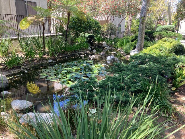 Building Photo - $3,295! Charming 2-Bed, 2-Bath Corner Unit in Gated Culver City Community!