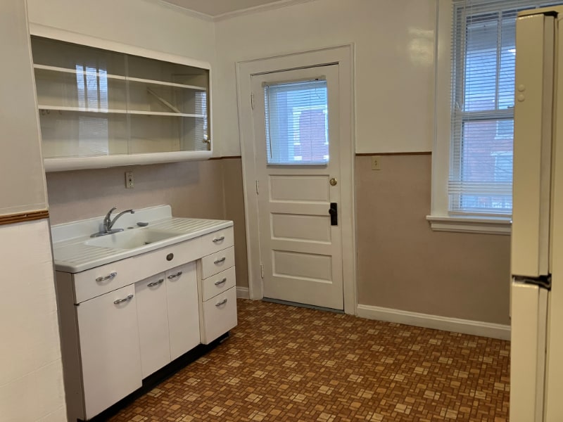 Building Photo - 121 W 33rd St