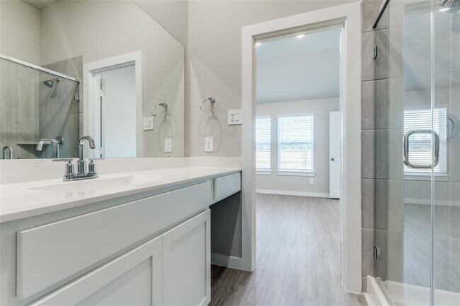 Building Photo - 925 Oak Mist Ln