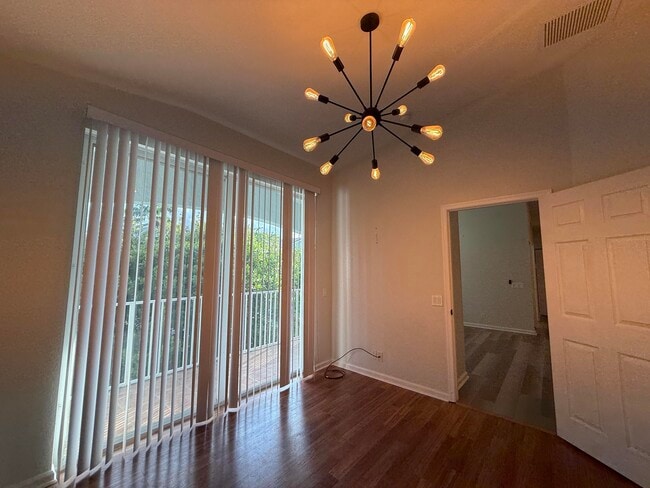 Building Photo - 3138 Laurel Ridge Cir