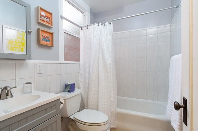 Bathroom - 1211 34th Ave