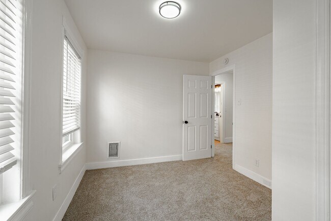 Building Photo - Renovated 4BR Rental in the Heart of West Chester Borough