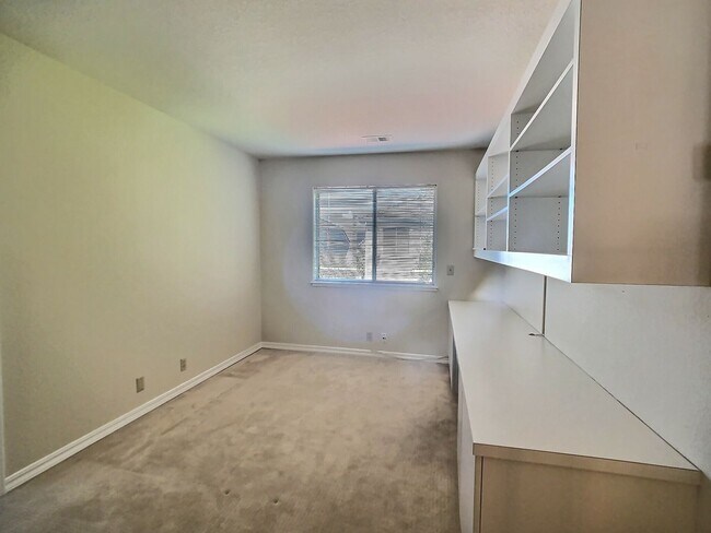 Building Photo - Spacious 4 Bedroom House in Berryessa Area