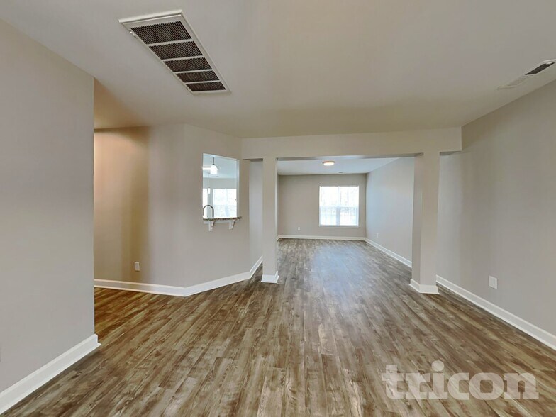 Building Photo - 3521 Dashiel Dr