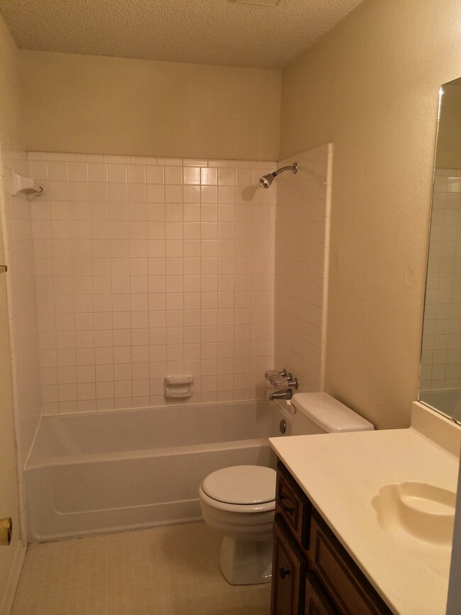 Duplex 1408 Chapel Ridge Rd Waco TX 76712 Apartment Finder