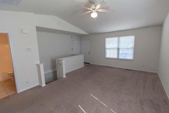 Building Photo - 3322 E St Charles Rd