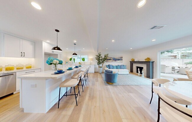 Building Photo - Single House Fountain Valley