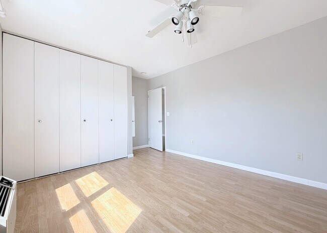 Building Photo - 400 Mt Pleasant Ave
