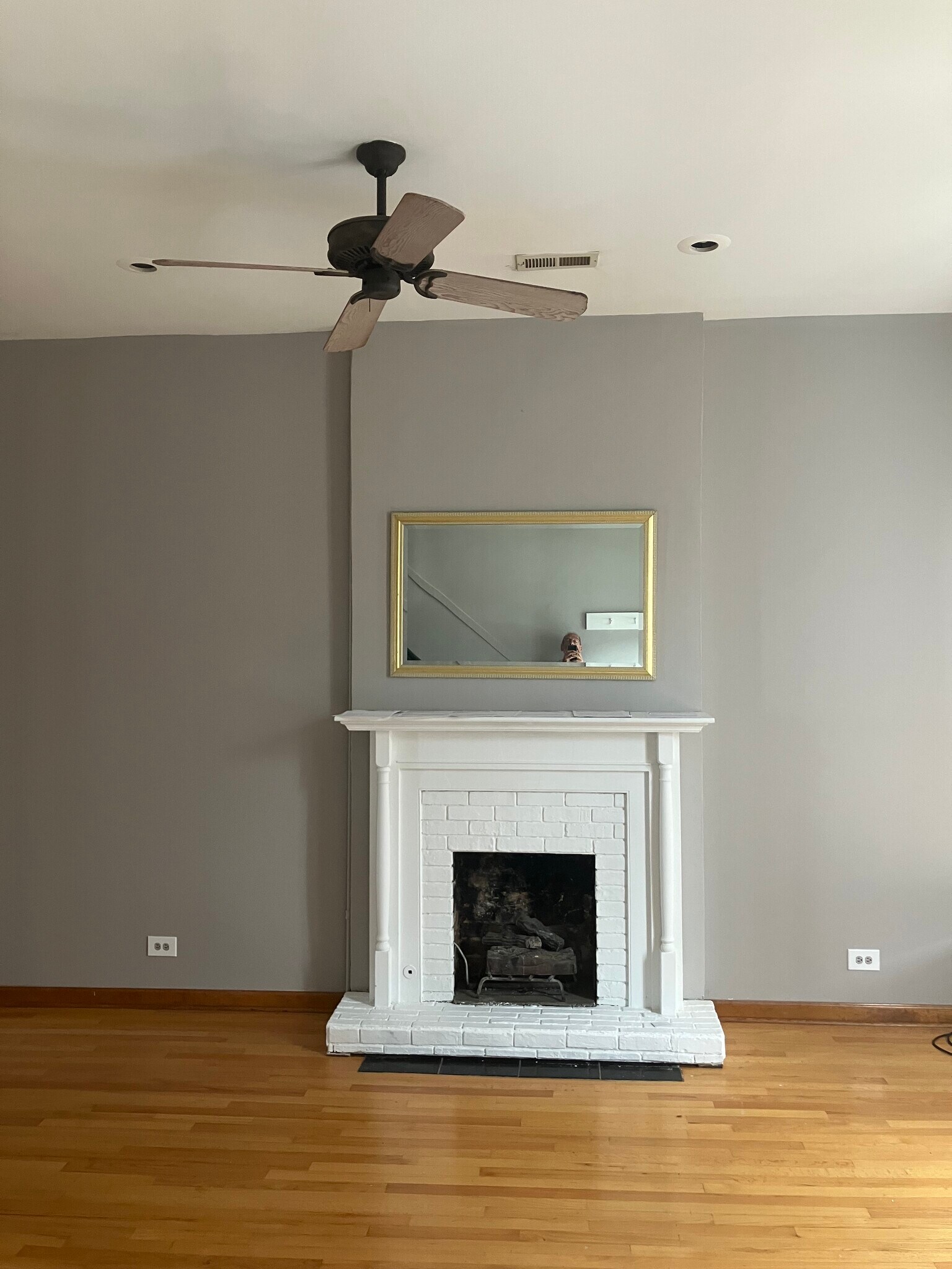 Building Photo - 2438 W Flournoy St