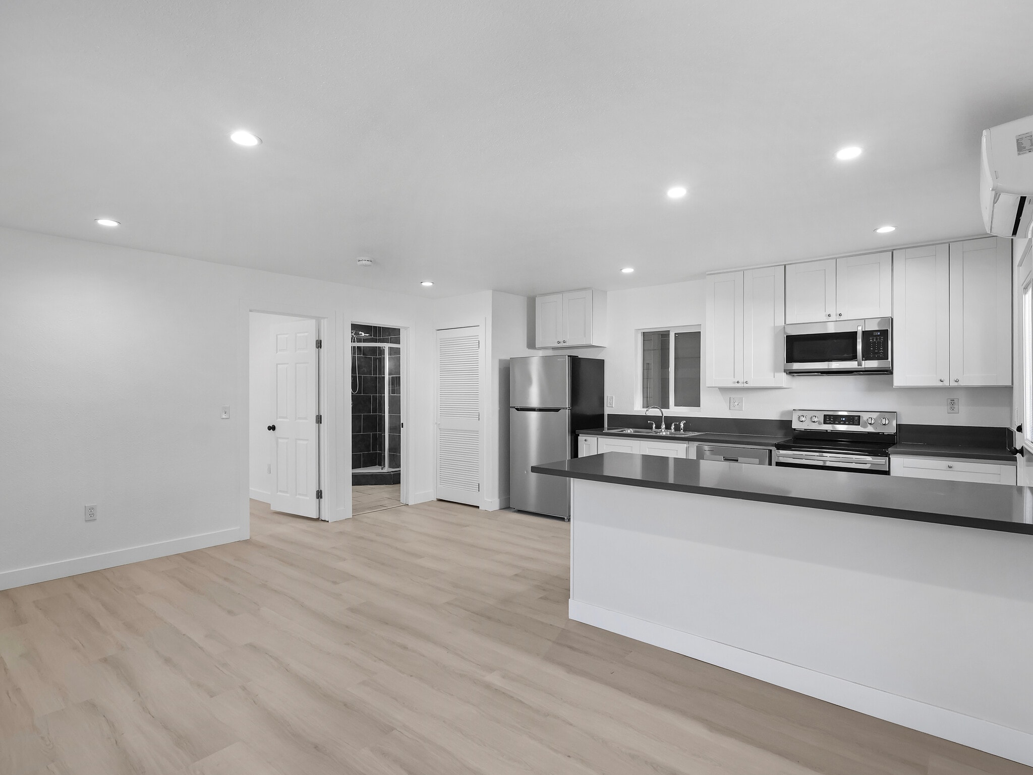 Building Photo - 8828 Chimineas Ave