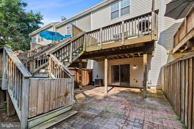 Building Photo - 574 Highland Towne Ln