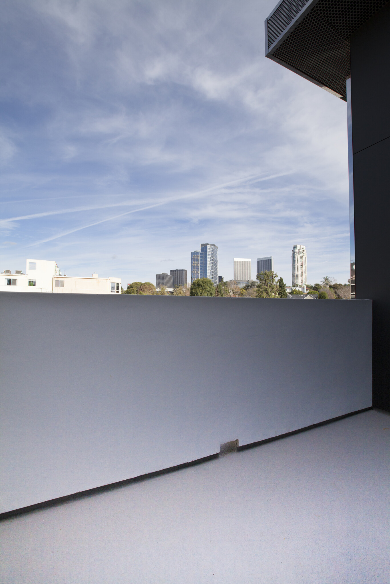 Patio - 2131 S Beverly Glen Blvd
