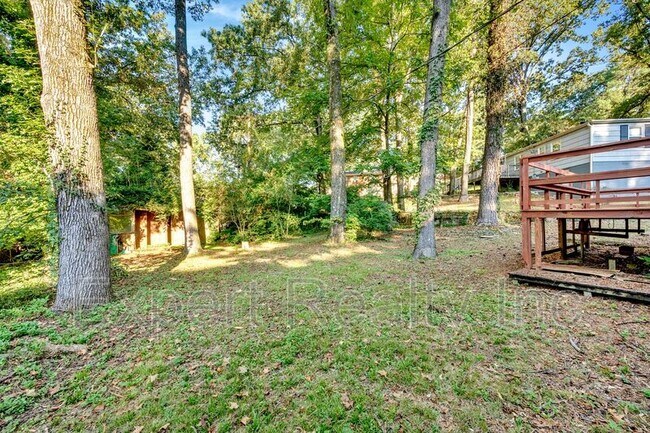 Building Photo - 1720 University Blvd