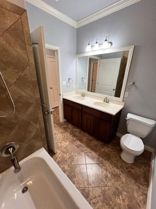 Building Photo - Executive One Story / 4 bedroom / Reserve ...