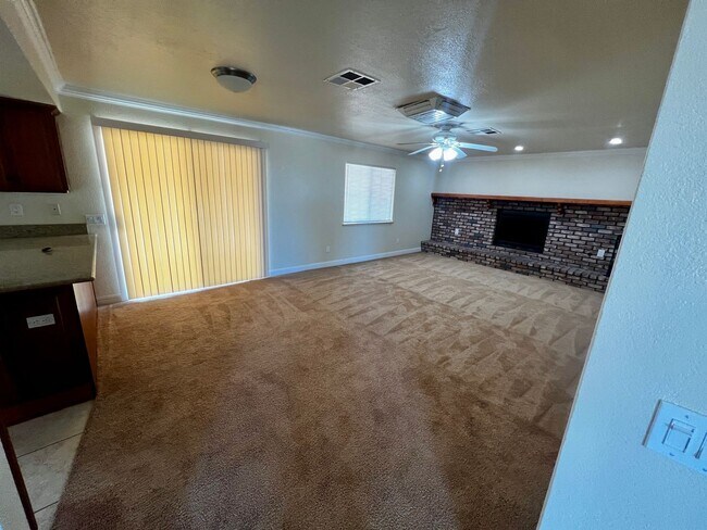 Building Photo - 74071 Playa Vista Dr