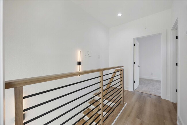 Building Photo - 7961 Henson St