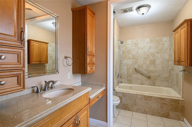 Building Photo - 20339 Fieldtree Dr