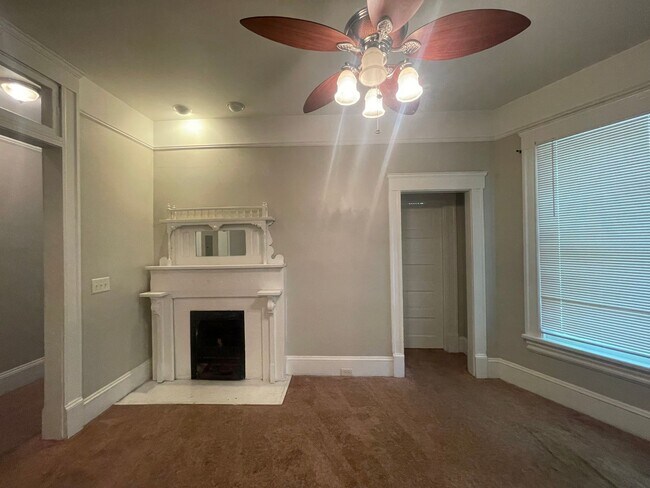 Building Photo - 946 Magnolia St