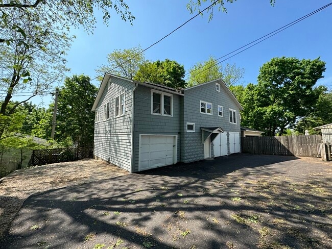 Primary Photo - 30 Crissey Ave