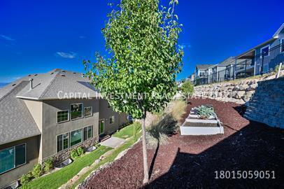 Building Photo - 222 Parkway Cir