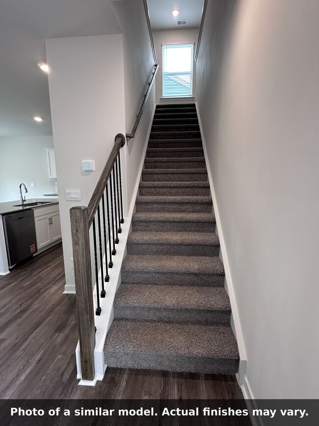 Building Photo - Brand New Home located at the Hamptons of Hickory!