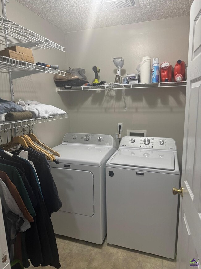 Building Photo - 113 Faybrook Dr