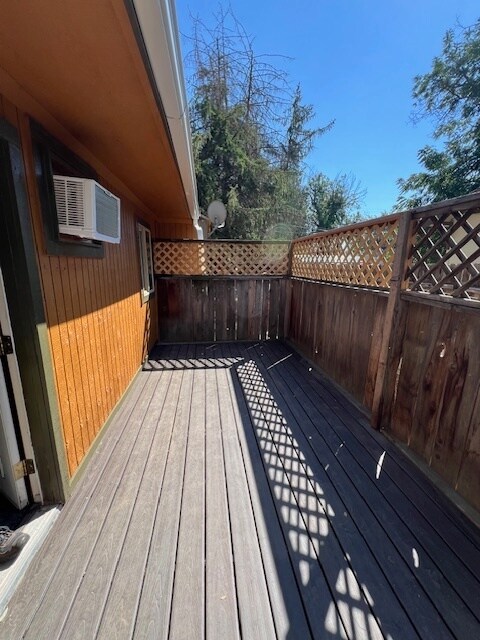 Building Photo - 2 Bed 1 Bath in Nampa!