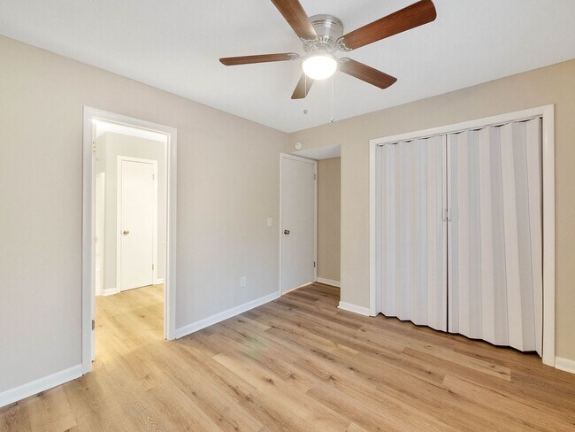 Building Photo - Adorable 3 BR 2 BA in Hixson