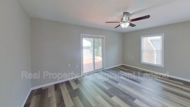 Building Photo - 1107 S Maxey St