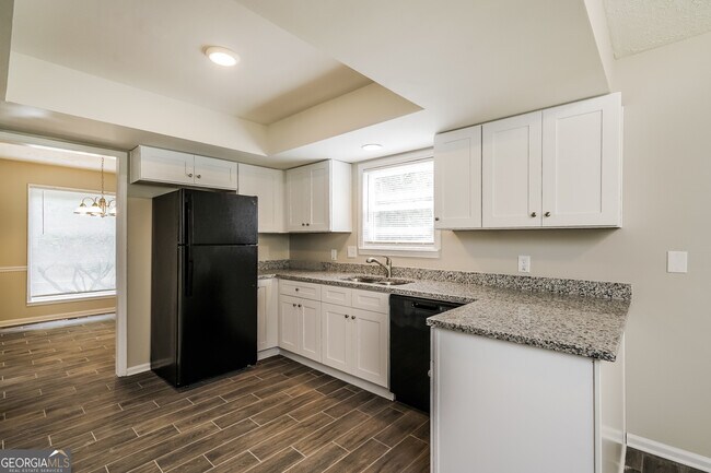Building Photo - 701 Jamestown Pl