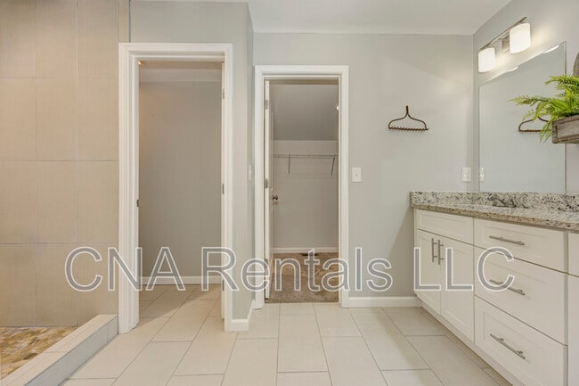 Building Photo - 3290 Forest Creek Dr SW