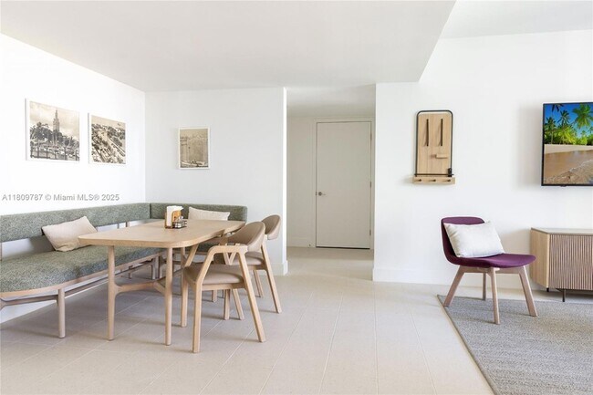 Building Photo - 159 NE 6th St