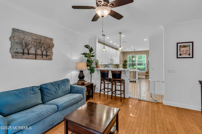 Building Photo - 2468 Robin Way
