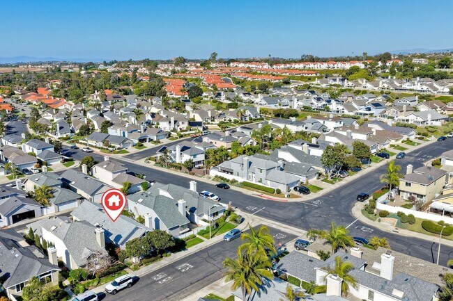 Building Photo - Furnished 2 bedroom in Carlsbad-Close to Beach