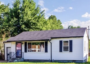 Building Photo - 3815 W 42nd St