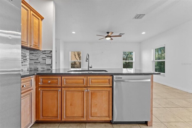 Building Photo - 961 Aussi Ct