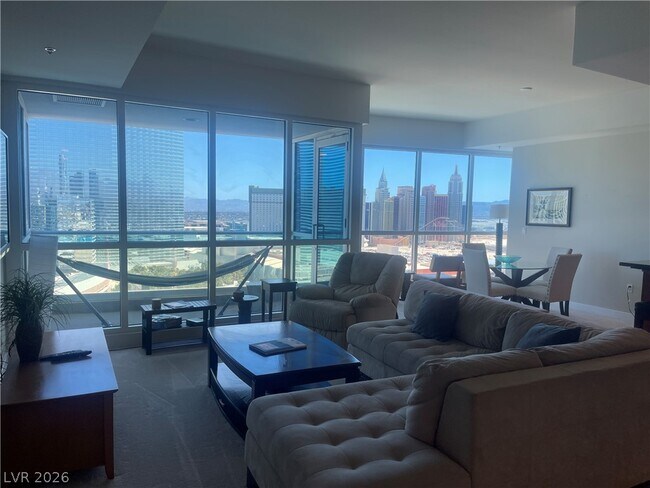 Building Photo - 4525 Dean Martin Dr