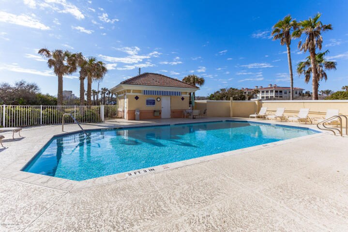 Private Pool - 120 S Serenata Dr