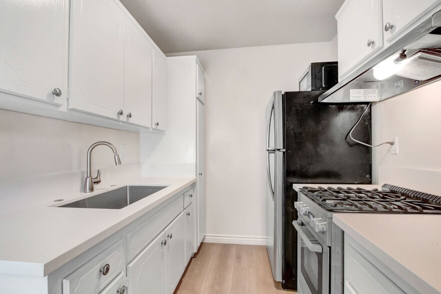 Primary Photo - 1432 16th St