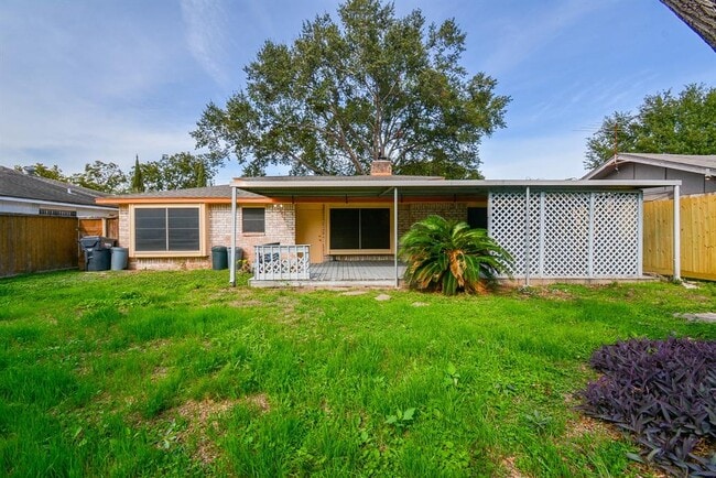 Building Photo - 9334 Golden Wood Ln