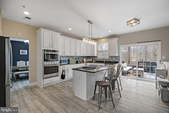 Building Photo - 17304 Summerwood Ln