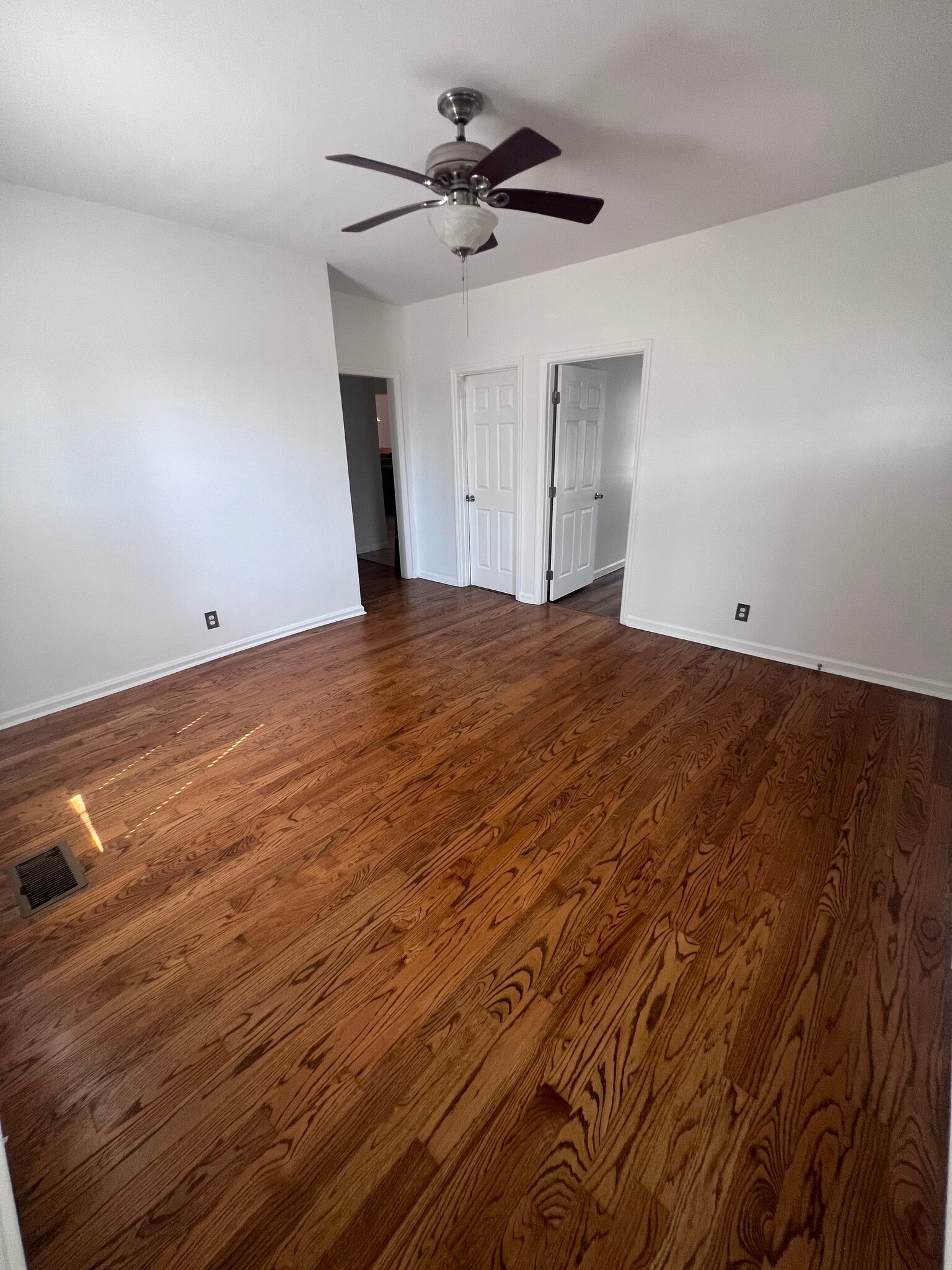 Front Room/Dining - 3524 Park Ave