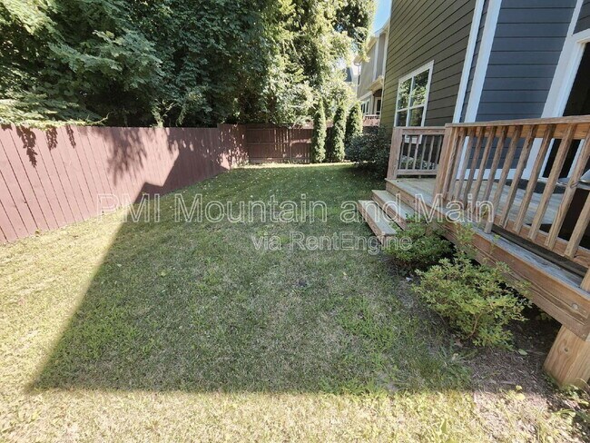 Building Photo - 16 Alice Clement Ln