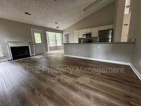 Building Photo - 3181 Kings Glen Dr