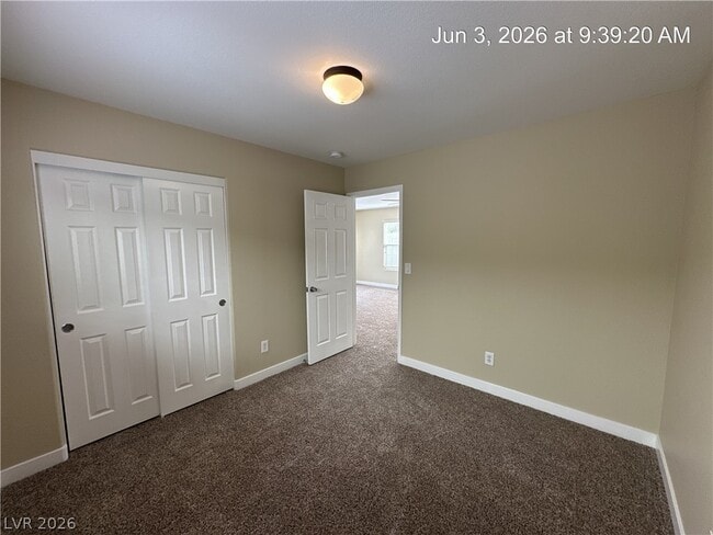 Building Photo - 9754 Splendor Sky Ave